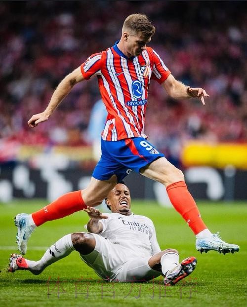 阿斯:米利唐右膝恢复进度超预期 有望赶上世俱杯 阿斯:米利唐右膝恢复进度超预期 有望赶上世俱杯